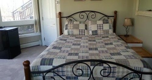 Stone Waters Inn Bellaire Екстер'єр фото