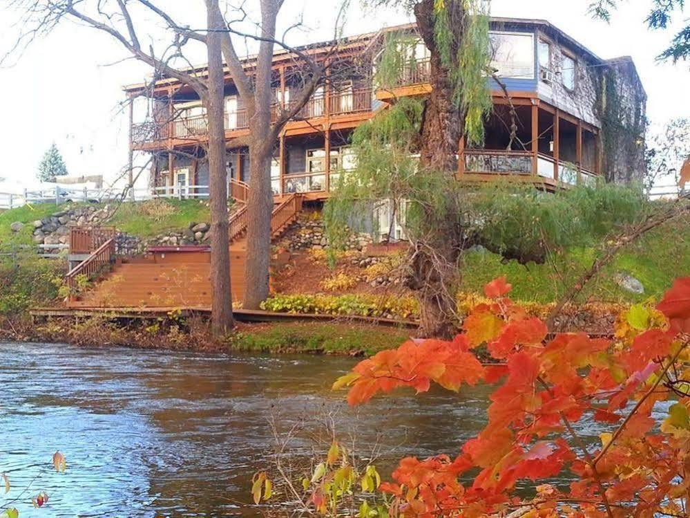Stone Waters Inn Bellaire Екстер'єр фото