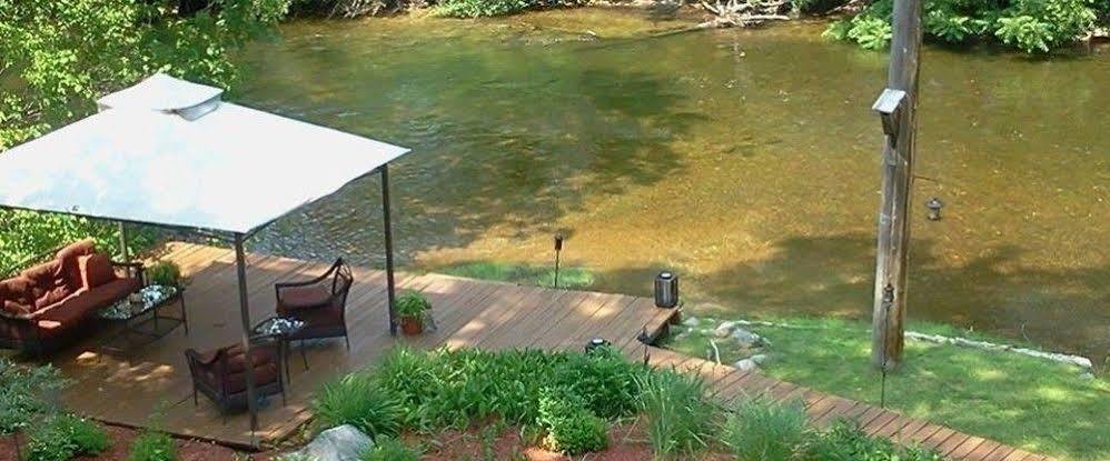 Stone Waters Inn Bellaire Екстер'єр фото