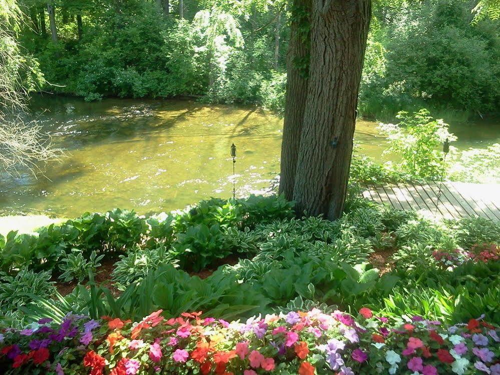 Stone Waters Inn Bellaire Екстер'єр фото